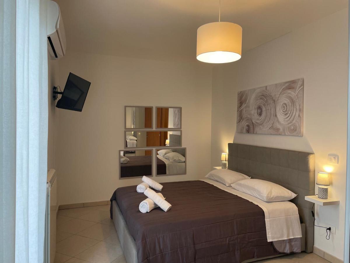 La Dimora Dei Sogni Appartement Mesagne Buitenkant foto